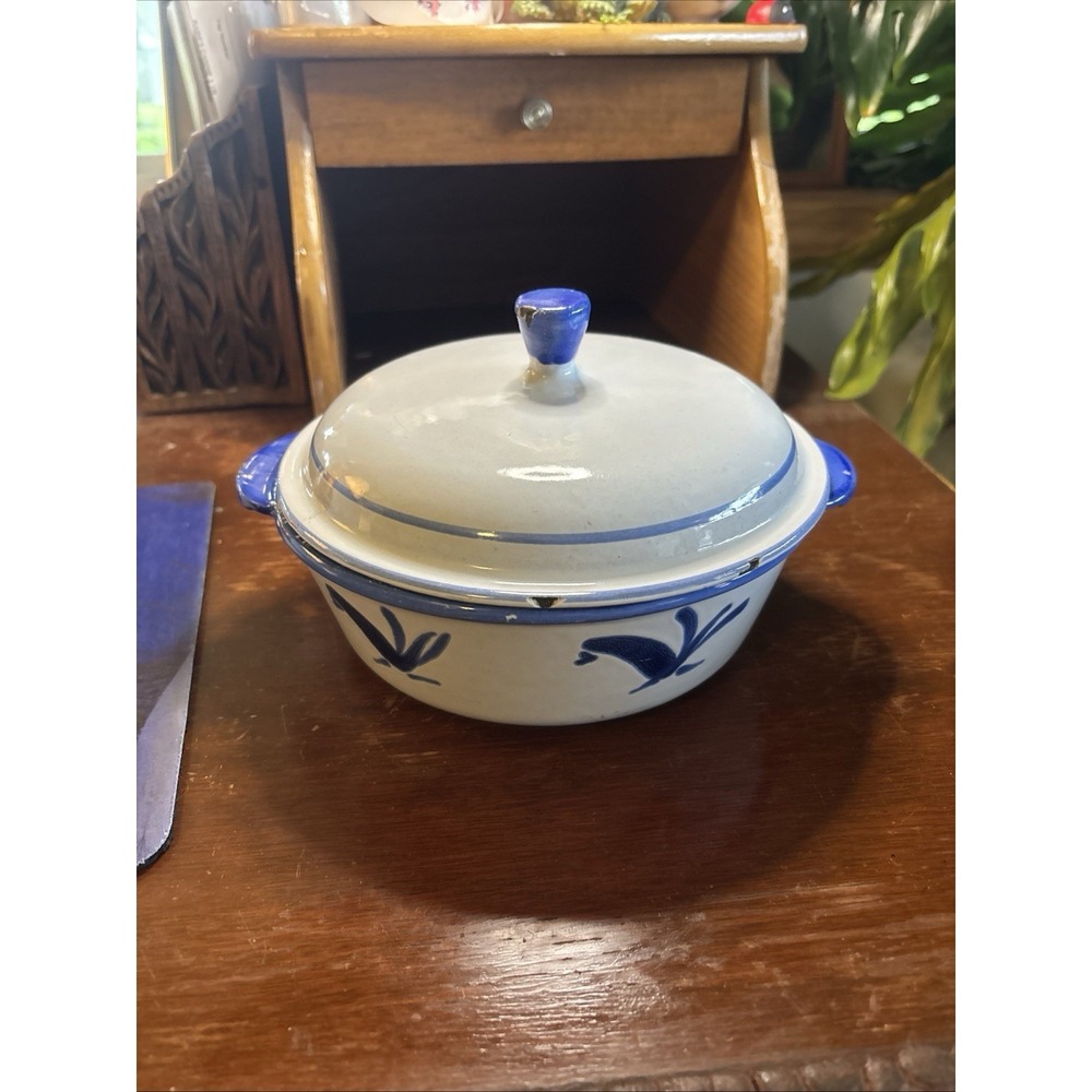 Husqvarna Sweden Cast Iron Enamelware BLUE BIRDS ~ 7.5" Baking Dish w/ Lid